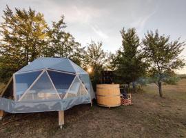 Glamping Point，位于Byšta的豪华帐篷营地