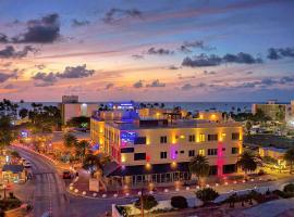The Cove - Condo Hotel - Palm Beach Strip，位于棕榈滩的公寓式酒店