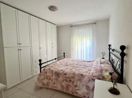 Appartamento vacanze Sanzen - Como Cernobbio Lugano，位于Morbio Inferiore的酒店