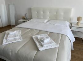 Cavour16 rent bedrooms，位于热那亚的酒店