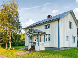 Awesome Home In Strmsund With Wifi And 4 Bedrooms，位于Nedre Lillviken的度假短租房