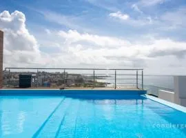 3 bdr aprt, stunning seaview, rooftop pool - LCGR