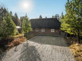 Three-Bedroom Holiday Home In Norre Nebel，位于北内伯尔的酒店