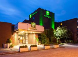 Holiday Inn Haydock, an IHG Hotel，位于黑多克的带停车场的酒店