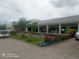 HOTEL UNA，位于Palmares的酒店