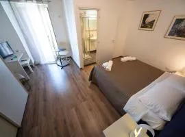 Zurria Rooms