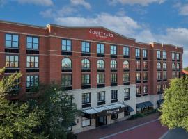 Courtyard by Marriott Savannah Downtown - Historic District，位于萨凡纳的酒店