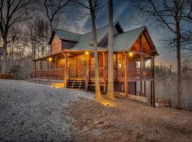 Cozy Blue Ridge Cabin in Heart of the Mountains，位于蓝岭的木屋