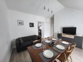 appartement proche des remparts，位于朗格勒的酒店