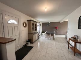 Les tourterelles，位于Om&eacute;court的宠物友好酒店