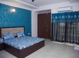 2 BHK Independent Flat at Ganpati Infinity Vrinadvan，位于马图拉的公寓