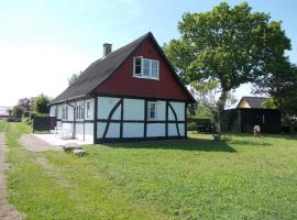 Paradiset Holiday House，位于Blans的酒店