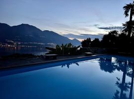 Wohnung mit Aussicht auf Lago Maggiore & Pool，位于Contra的酒店