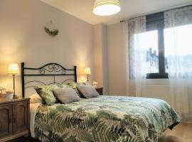 Apartamento en OVIEDO,WIFI，位于奥维多Central University Hospital of Asturias附近的酒店