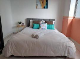 Damansara Perdana 3BR for 3-7 Guest Near Ikea，位于八打灵再也的酒店