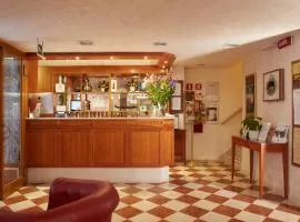 佩里格里诺商业酒店