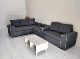 Gaya Homestay 3Bed 2Bath 12pax Taman Gaya JB 5min to Aeon&Ikea 高雅民宿