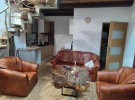 Domek pod sosnami，位于Gaj的酒店