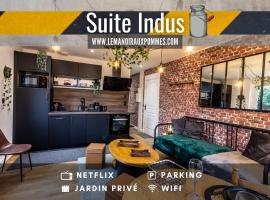 SUITE INDUS - JARDIN, NETFLIX et PARKING - Le Manoir aux Pommes，位于Orbec-en-Auge的酒店