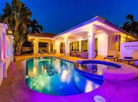 Private 4 Bedroom Pool Villa NG411