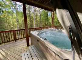 Guest Suite with Hot Tub - Edge of the Wild，位于Eagle River的住宿加早餐旅馆