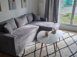 The Grey studio，位于奥尔日河畔圣米歇尔的住宿