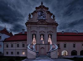 Hotel Klášter Želiv，位于Želiv的酒店