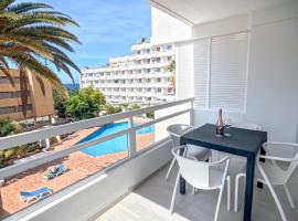 Stunning Apartment with Ocean View，位于法纳贝海滩的酒店