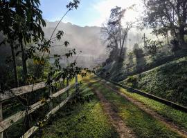 Sitio Mirante das Àguas，位于巴埃彭迪的酒店