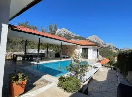 Antalya Villa Esiyok with heated pool