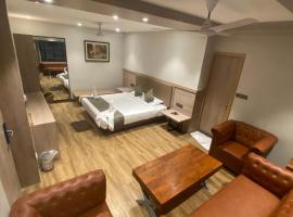 Firangipani Suites - A Corporate Boutique Hotel，位于Pānchuria的酒店