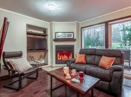 Townhouse With Free Shuttle To Tremblant Resort