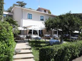 HOTEL VULCI，位于蒙塔尔托迪卡斯特罗的酒店