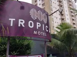 Motel Tropical