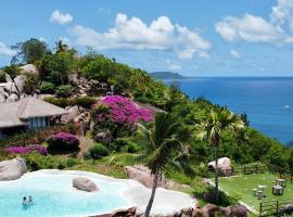 Château de feuilles & SPA - Praslin island，位于贝圣安那的酒店