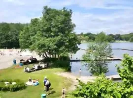 Cheerful house, close to lakes