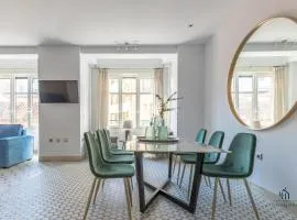 Living4Malaga Majestic Granada Street