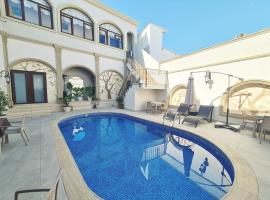SOFIA BOUTIQUE HOTEL，位于凯里尼亚的酒店
