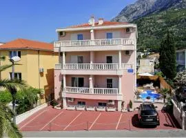 Amazing Apartment In Baska Voda With Outdoor Swimming Pool, Wifi And 2 Bedrooms
