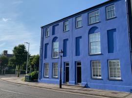 The Georgian Swansea，位于斯旺西圣约瑟夫大教堂教堂附近的酒店