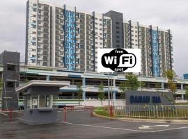 Homestay Danau Ria @ Gamuda Gardens，位于Pengkalan Kundang的酒店