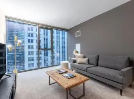 Loop 1BR w Gym Pool WD nr Financial District CHI-229