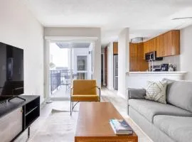 Redondo Beach 1BR w Pool Gym 1 block from beach LAX-439