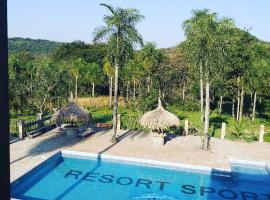 Hotel Resort Sport，位于Ensanche La Esperanza的酒店