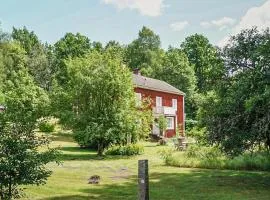 Amazing Home In Hovmantorp With Wifi
