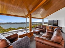 Double Bay Hideaway - Kerikeri Holiday Home，位于凯里凯里的酒店