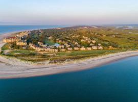 Wild Dunes Resort - Sweetgrass Inn and Boardwalk Inn，位于棕榈岛的酒店