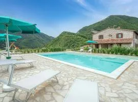 Nice Home In Apecchio Pu