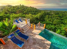 Vieques Villa Gallega - Oceanview w/Infinity Pool，位于别克斯的度假屋