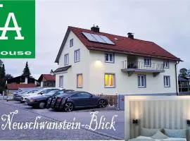 House LA Neuschwanstein Blick
